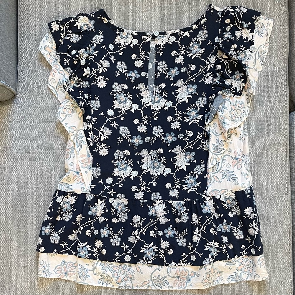 LOFT flutter sleeve peplum blouse, size S, Navy and light pink floral